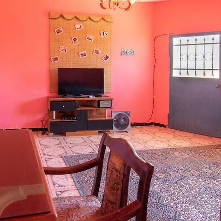 瓦迪穆萨Bedouin Pink Ecohouse住宿加早餐旅馆 外观 照片
