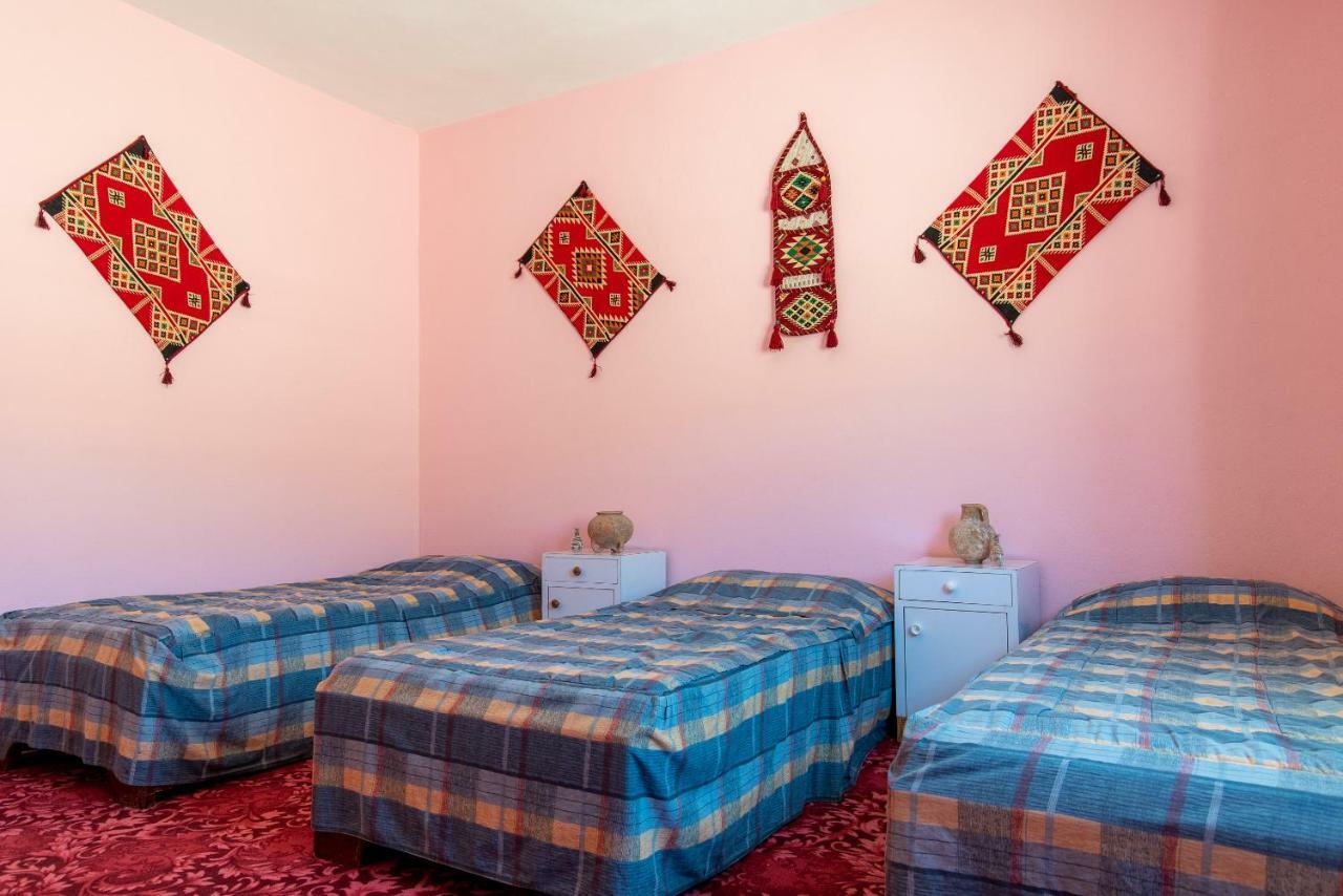 瓦迪穆萨Bedouin Pink Ecohouse住宿加早餐旅馆 外观 照片