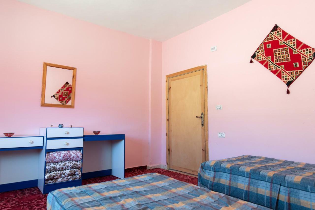 瓦迪穆萨Bedouin Pink Ecohouse住宿加早餐旅馆 外观 照片